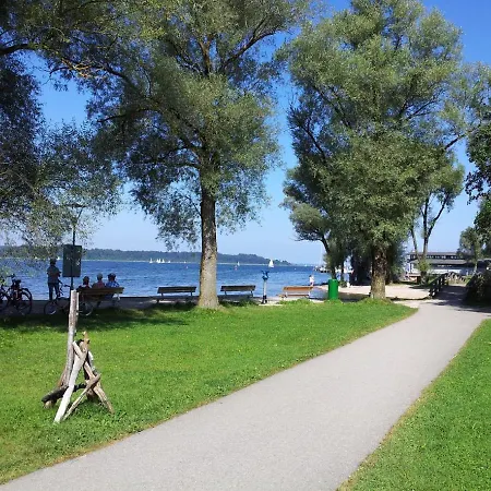 Appartement Direkt Zwischen Chiemsee U Alpen Dg *